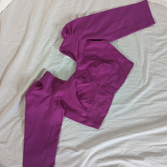 Bundle of 4 Indian Readymade blouses - Picture 6 of 17